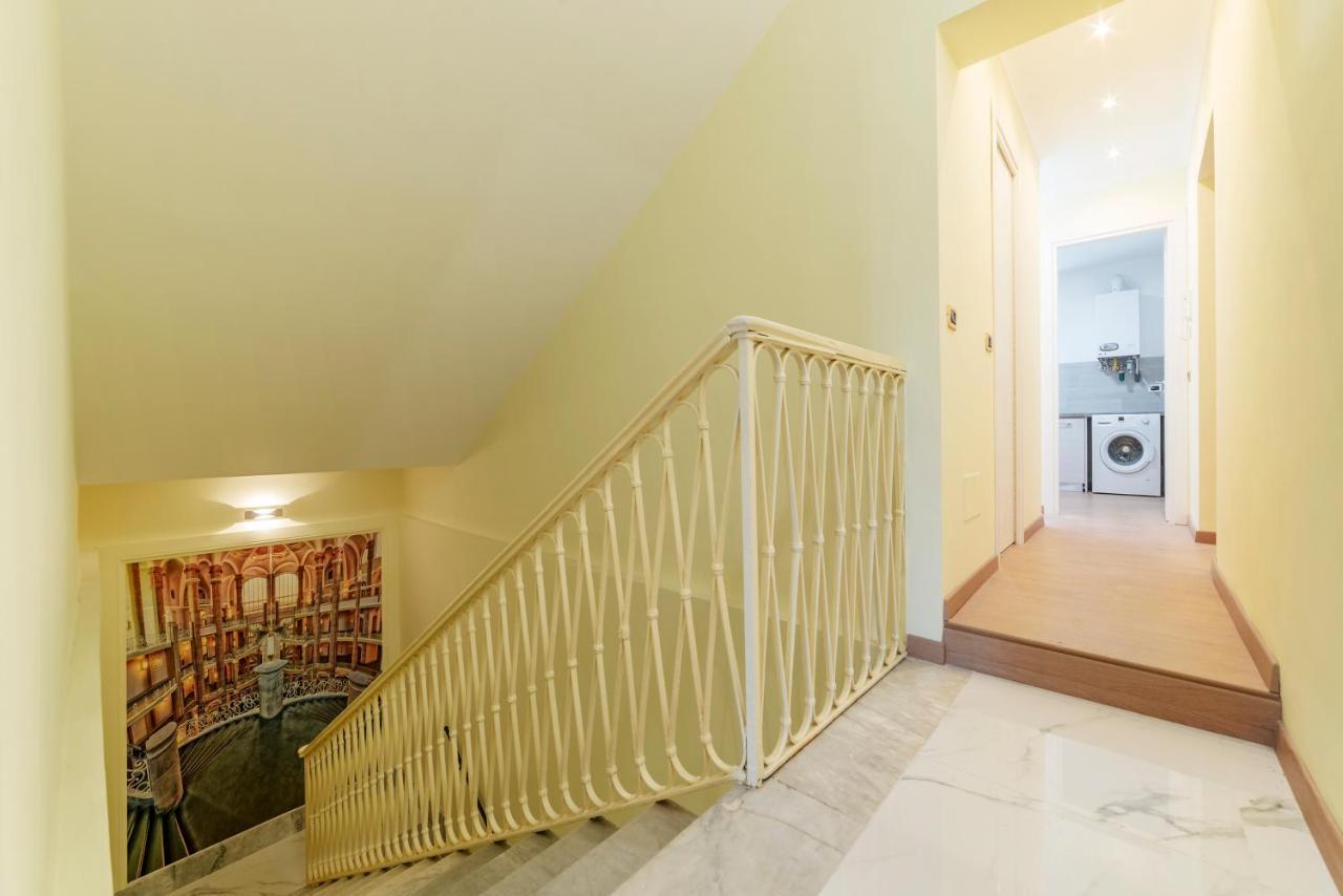 Termini Station Elegant And Roomy Apartment ローマ エクステリア 写真